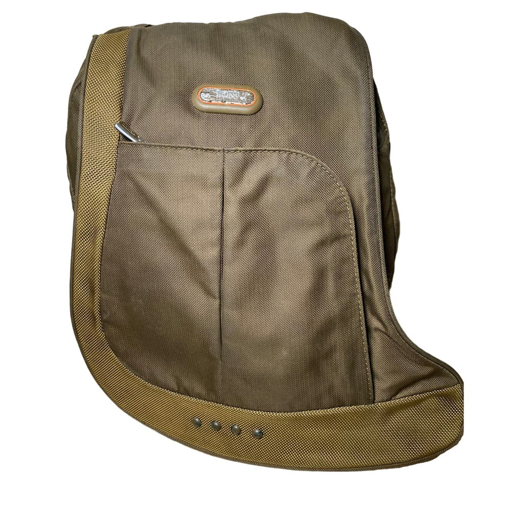 TUMI One Shouldered Bag (Rare Color-Way 5104B)